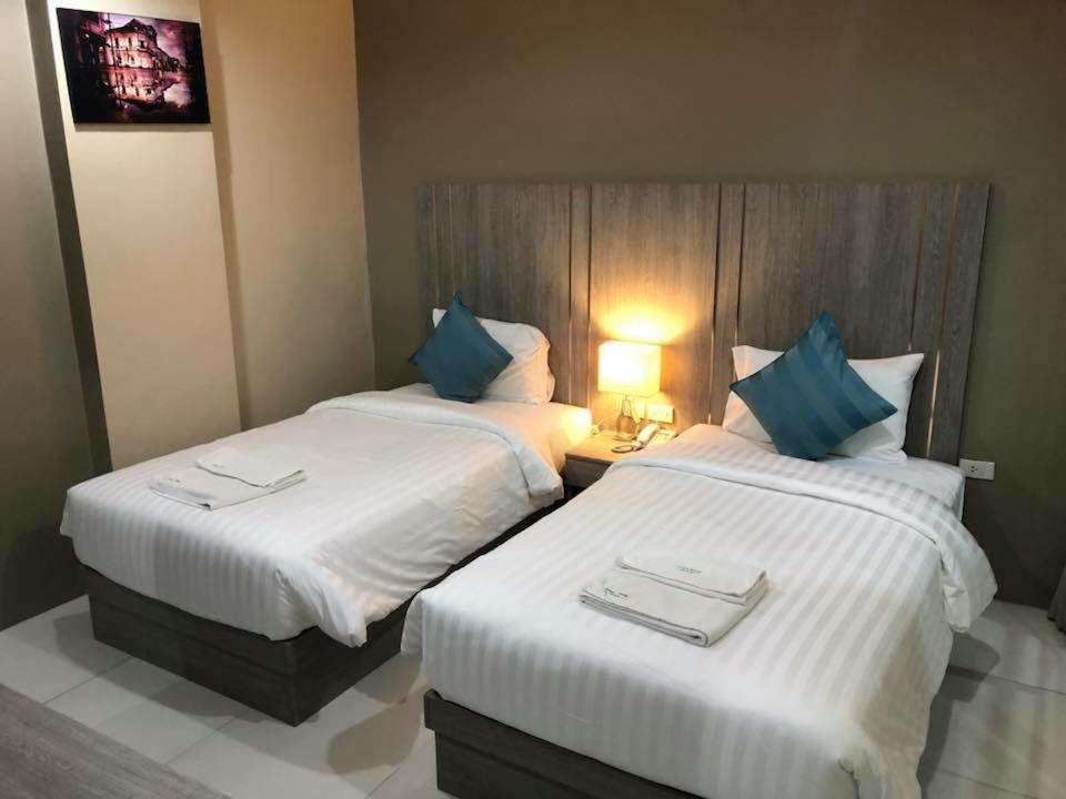 Khao Rang Place Phuket Buitenkant foto